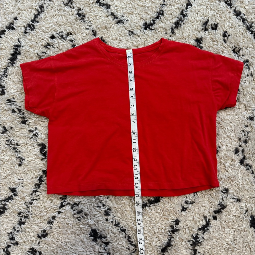 Women Lululemon Cates T-Shirt Size 6